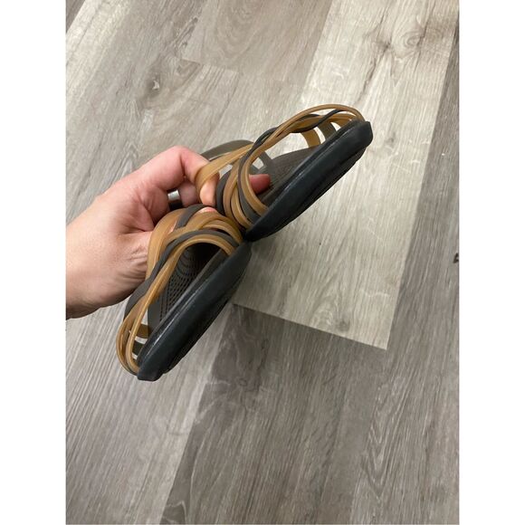 Crocs Huarache Mini Wedge Brown/Black Sandals, Size 9 - Picture 3 of 9